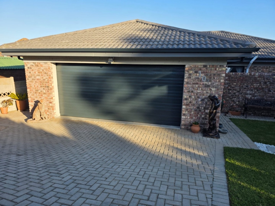 3 Bedroom Property for Sale in Dana Bay Western Cape